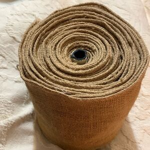 Burlap ribboning